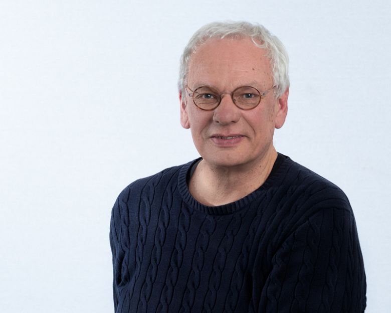 Præst - Erik Ladegaard