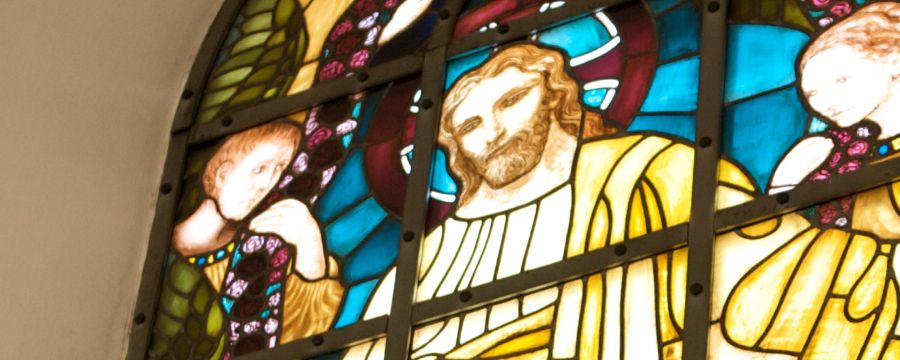 glasmosaik af jesus i holstebro kirke